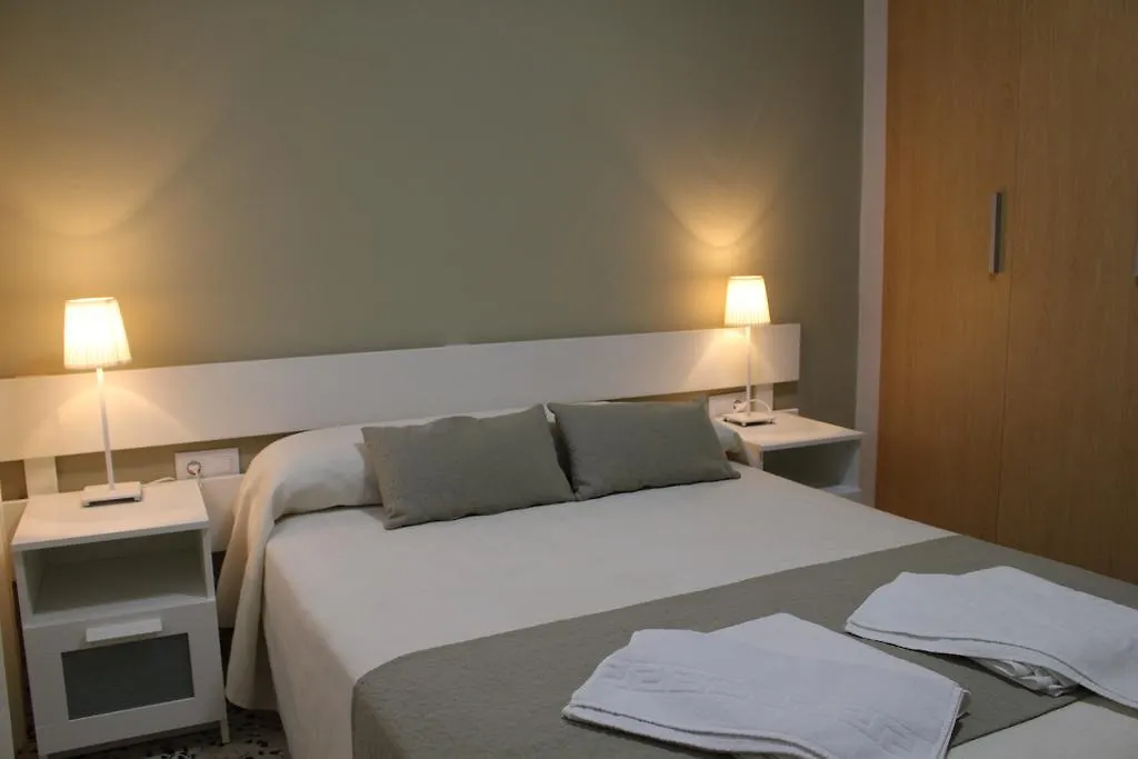 Apartamentos Bolonia Paraiso Spain