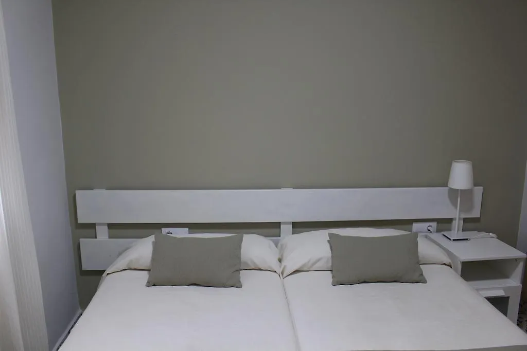 Apartamentos Bolonia Paraiso 0*,